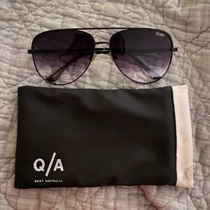 Quay black shades